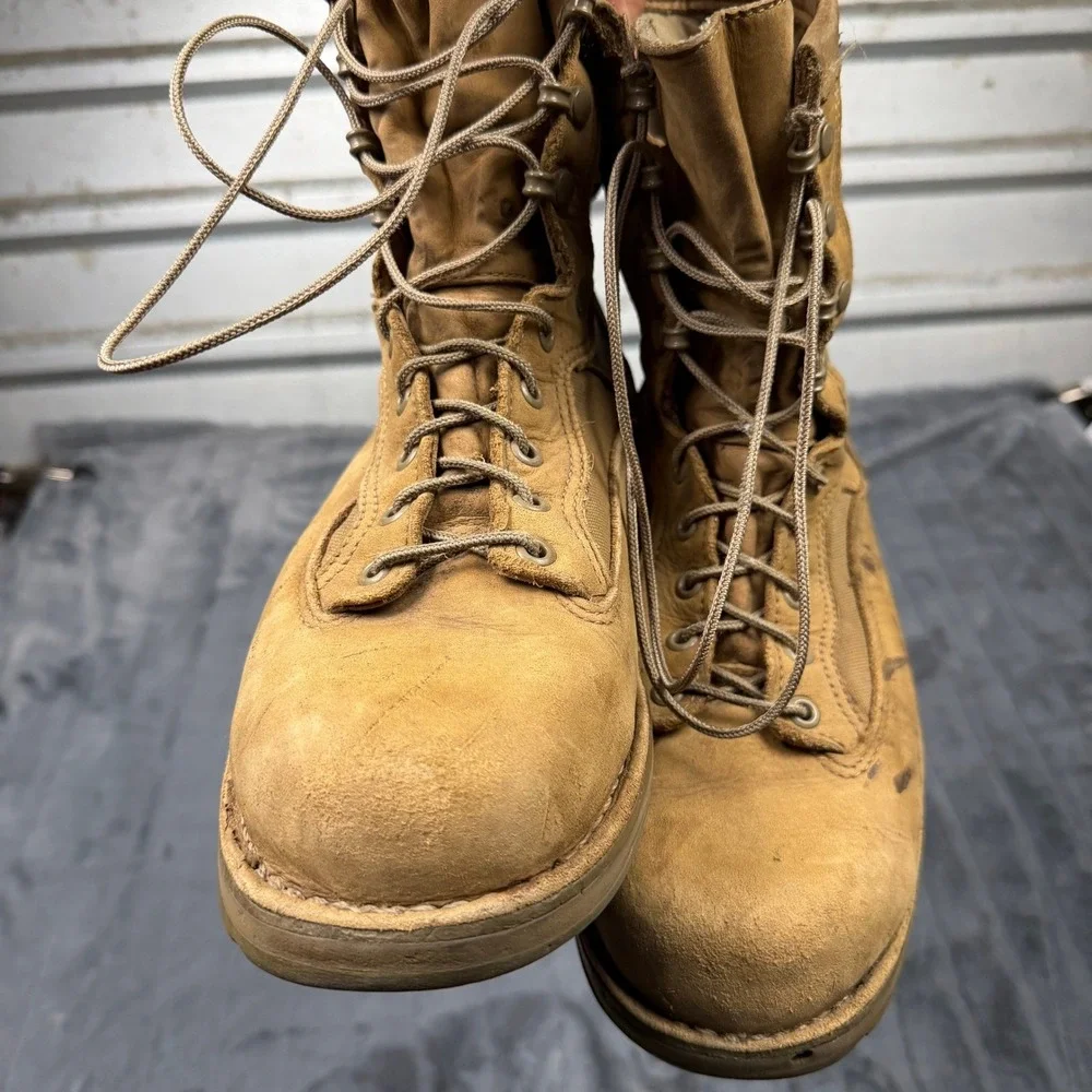 Danner MEB Hot 53110 Mens 11 R USMC Military Combat Boots Tan Leather Vibram USA